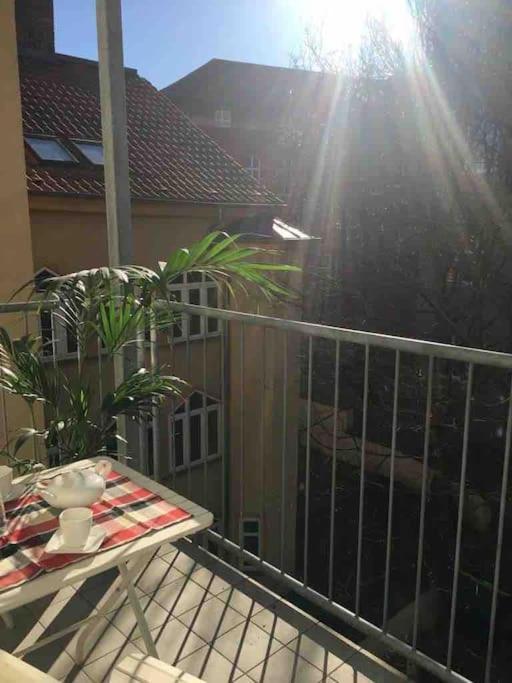 Komfortables Appartement Zentral Gelegen Ерфурт Екстериор снимка